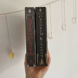 The Six of Crows Duology! The story of the Shadow & Bone Trilogy continues!
